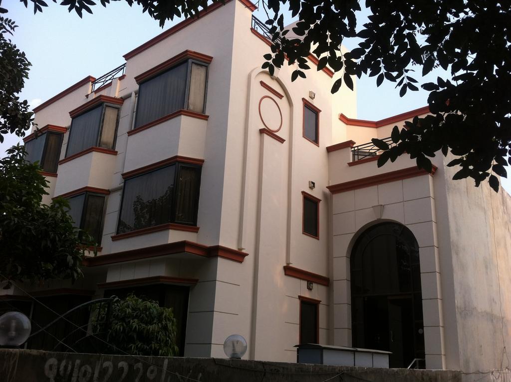 Hotel Smart Inn-2 New Delhi Exterior photo