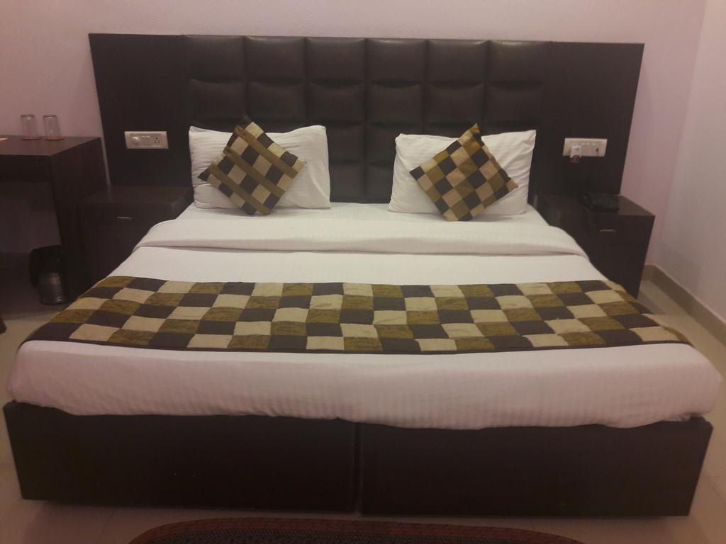 Hotel Smart Inn-2 New Delhi Exterior photo
