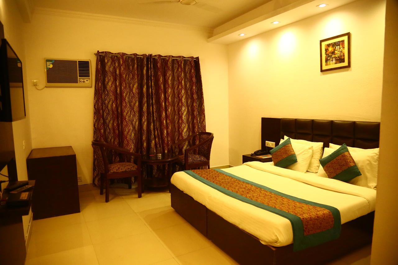 Hotel Smart Inn-2 New Delhi Exterior photo