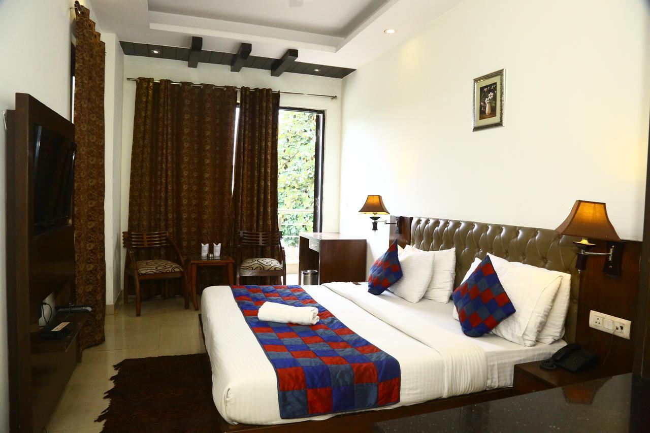 Hotel Smart Inn-2 New Delhi Exterior photo